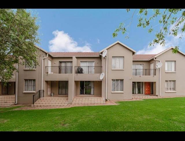 1 BEDROOM TOWNHOUSE FOR SALE IN WILLOWBROOK